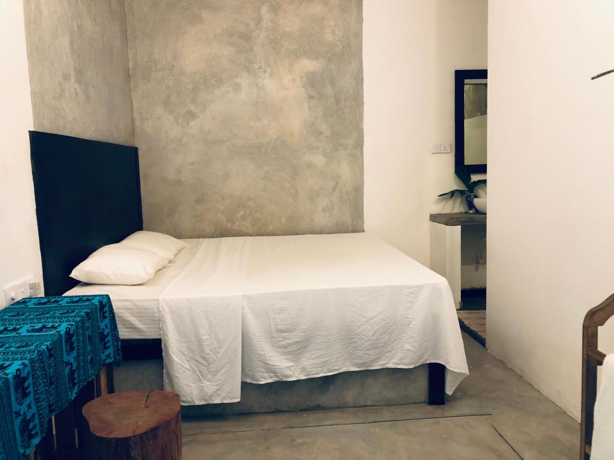 Haus 35 Bed & Breakfast Weligama Eksteriør bilde